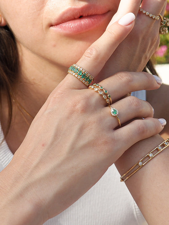 Point Ring Con Smeraldi